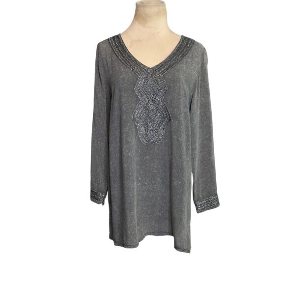 Luna Moon Gray Distress Metallic Embroidered 3/4 Sleeve Blouse size Small - Picture 13 of 13